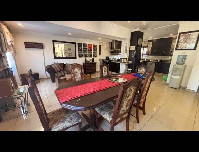 4 BEDROOM HOUSE FOR SALE IN BRACKENHURST